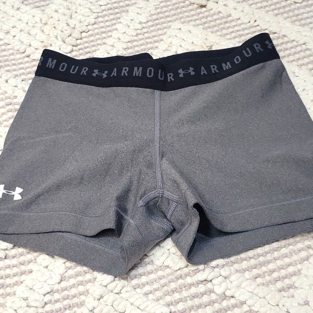 Under Armour compression shrts